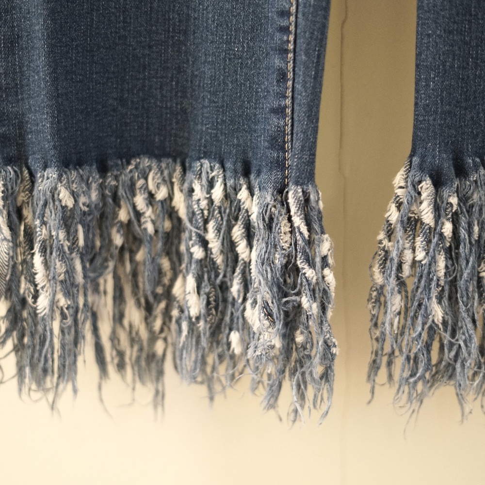 Mid-Rise Cropped Fringe Straight Leg Jeans